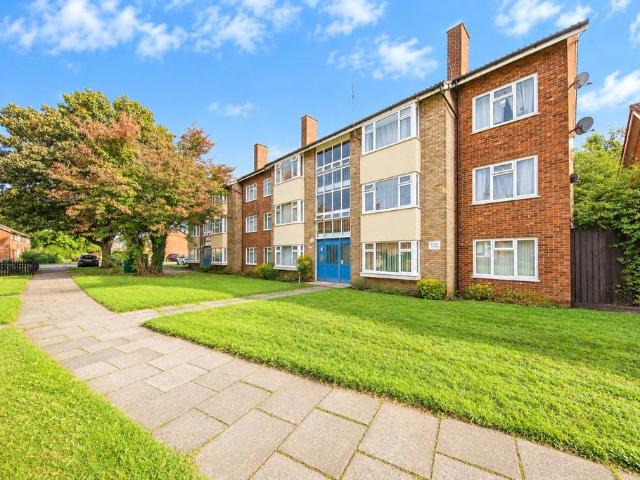 Flat for sale in Whitton, Ipswich
