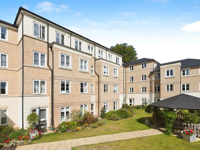 Flat for sale in Moulsham, Chelmsford