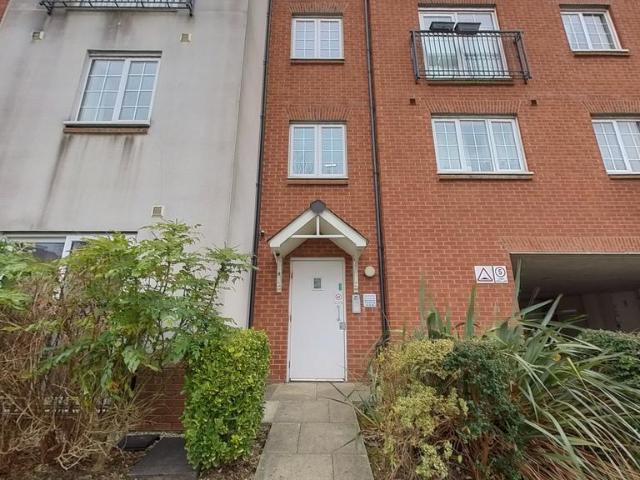 Flat for sale in Fairfield, Warrington