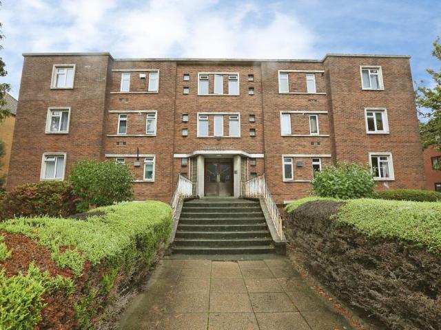 Flat for sale in Western Docks, Southampton