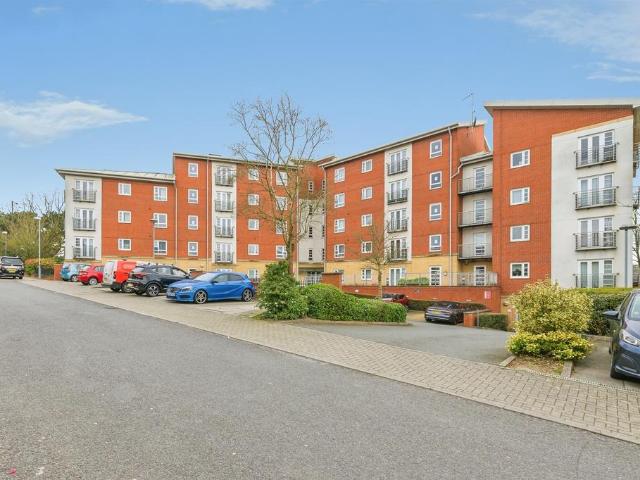 Flat for sale in Gravelly Hill, West Midlands