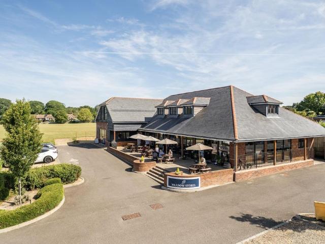Flat for sale in Horsham, West Sussex