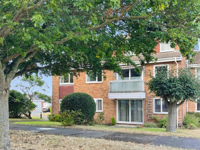 Flat for sale in Palm Bay, Thanet