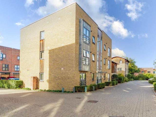 Flat for sale in Thorpe Hamlet, Norwich