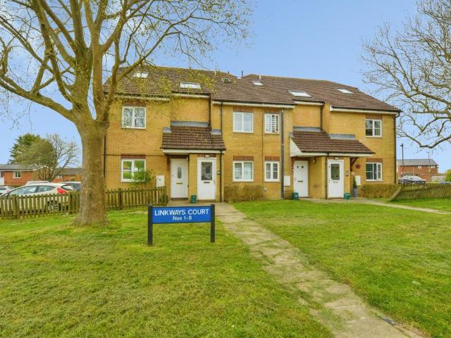 Flat for sale in Bedwell, Shephall