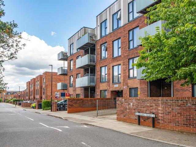 Flat for sale in Carterhatch, Greater London