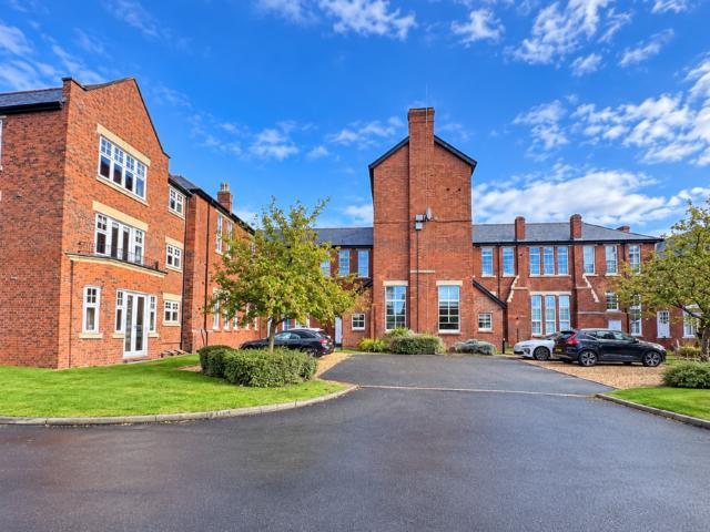 Flat for sale in Dimbles, Lichfield