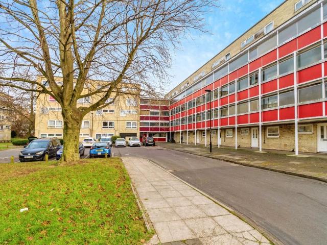 Flat for sale in St Mary's, City Of Southampton