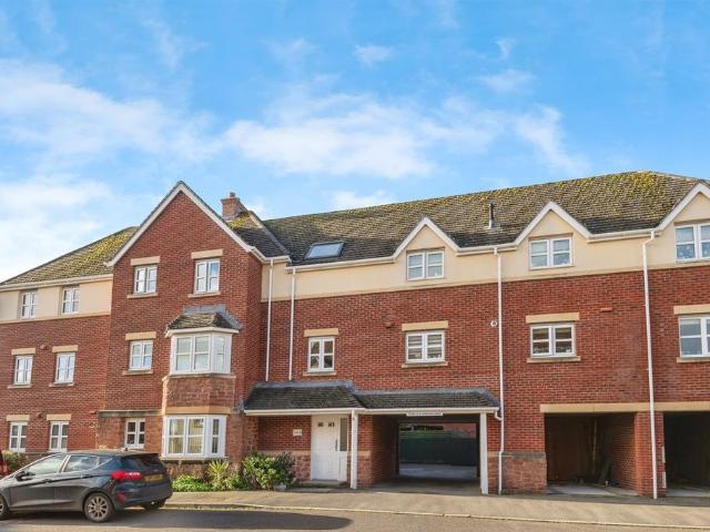 Flat for sale in Alcombe, Minehead