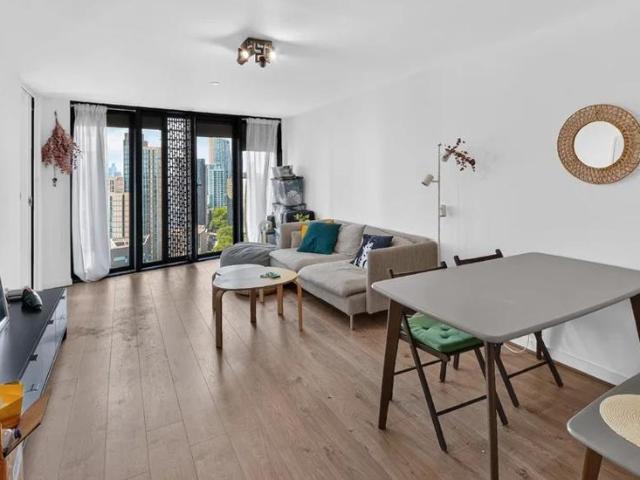 Flat for sale in Stratford Marsh, Greater London