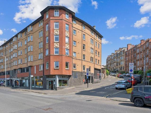 Flat for sale in North Woodside, Scotland