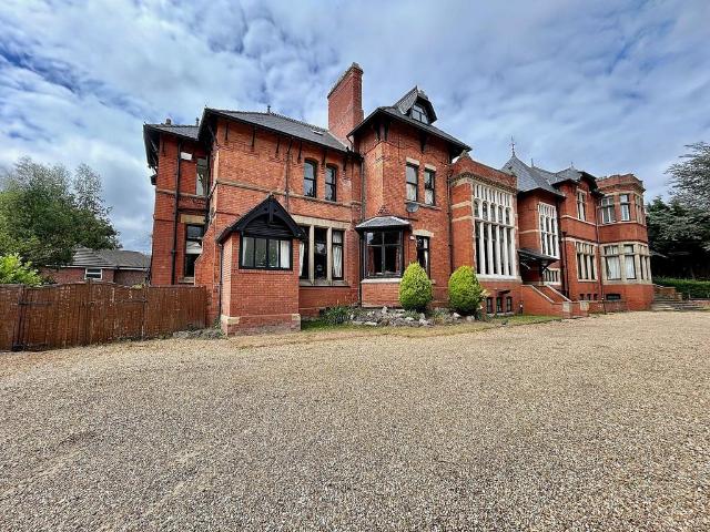 Flat for sale in Georgia, Greater Manchester