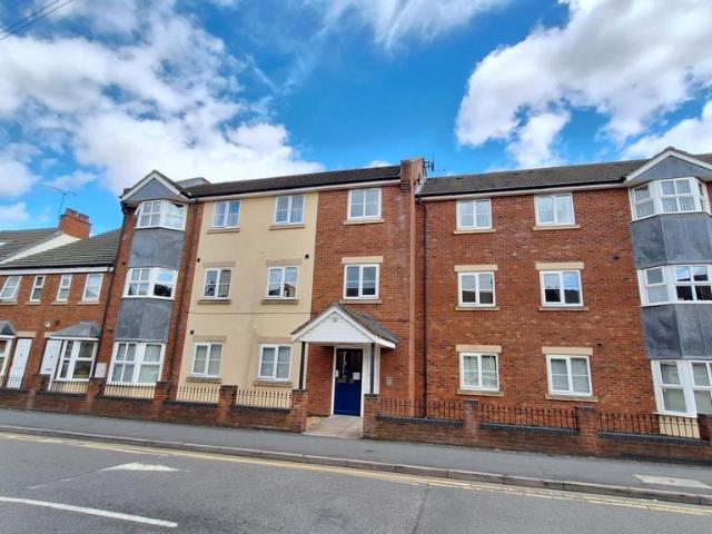Flat for sale in Nuneaton, Nuneaton and Bedworth