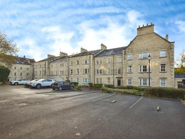 Flat for sale in Castle and Priory Precinct, Lancaster