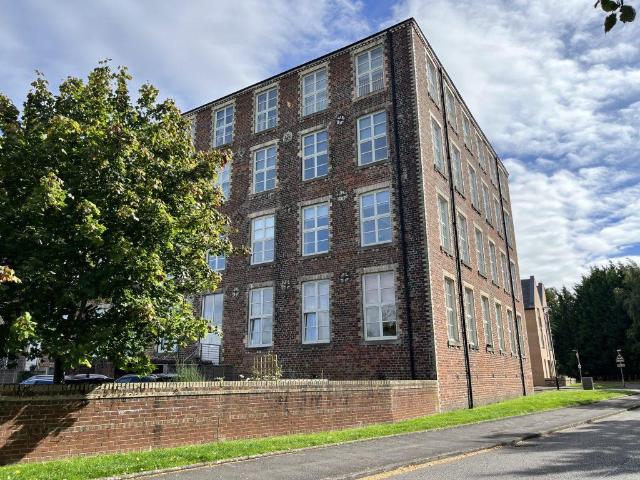 Flat for sale in Torbrex, Cambusbarron