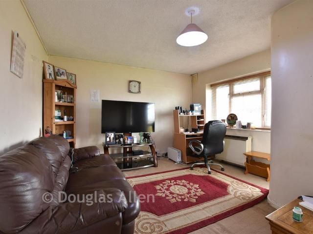 Flat for sale in Greater London