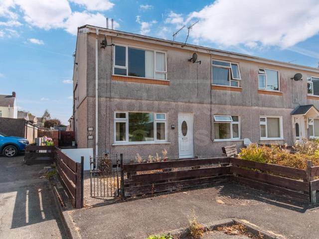 Flat for sale in Ystalyfera