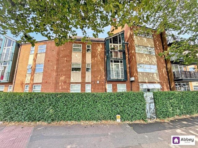 Flat for sale in Black Friars, Leicester