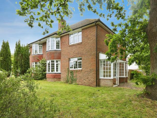 Flat for sale in Helford, Hampshire