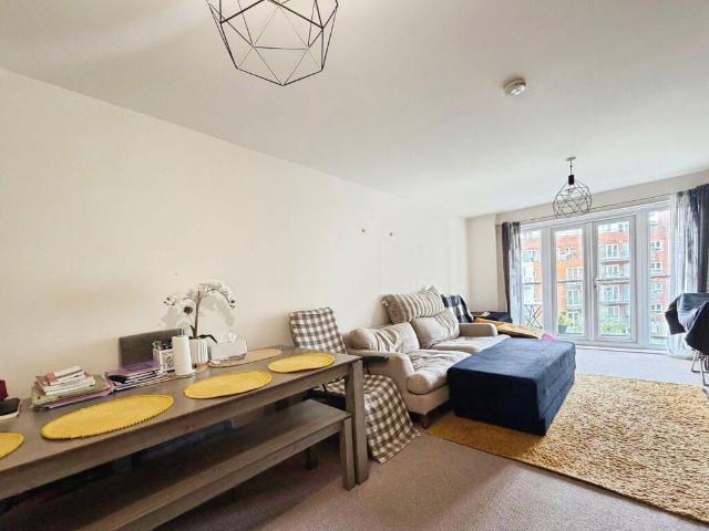 Flat for sale in St Mary's, City Of Southampton