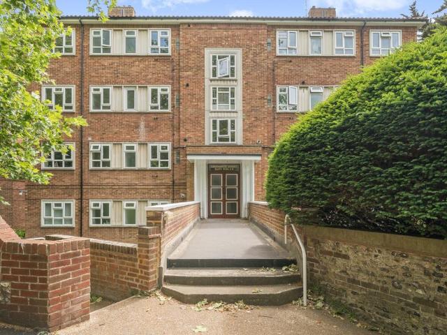 Flat for sale in Brighton & Hove
