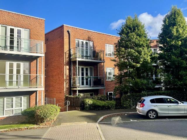 Flat for sale in Watergate, Devon
