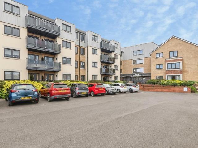 Flat for sale in North Town, Taunton