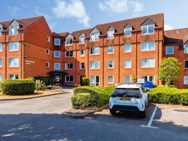 Flat for sale in Bitterne Park, City Of Southampton