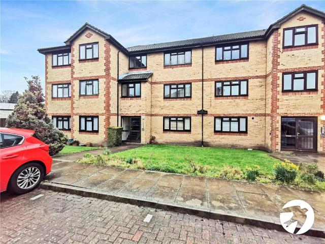 Flat for sale in Belvedere, Lessness Heath