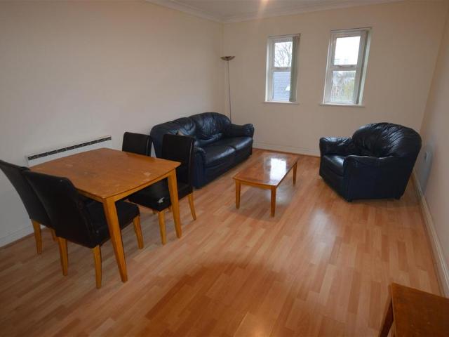 Flat for sale in Georgia, Greater Manchester