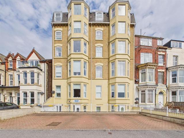 Flat for sale in Hilderthorpe, Bridlington