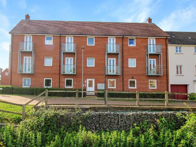 Flat for sale in Bletchley and Fenny Stratford, Bletchley