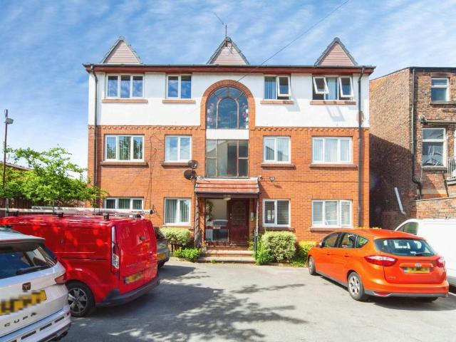 Flat for sale in Orrell Park, Calderstones
