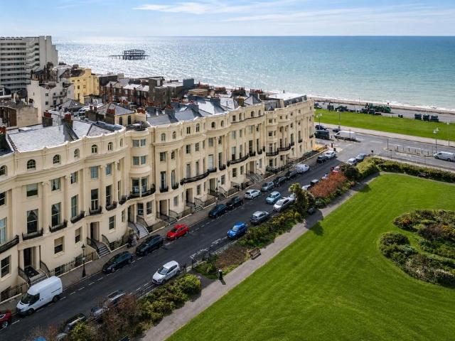 Flat for sale in Brunswick