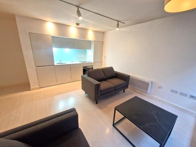 Flat for sale in Holbeck, West Yorkshire