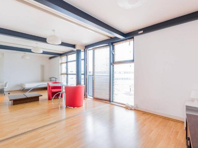 Flat for sale in Stratford Marsh, Greater London