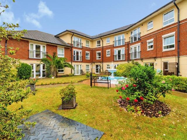 Flat for sale in Hill, City Of Southampton