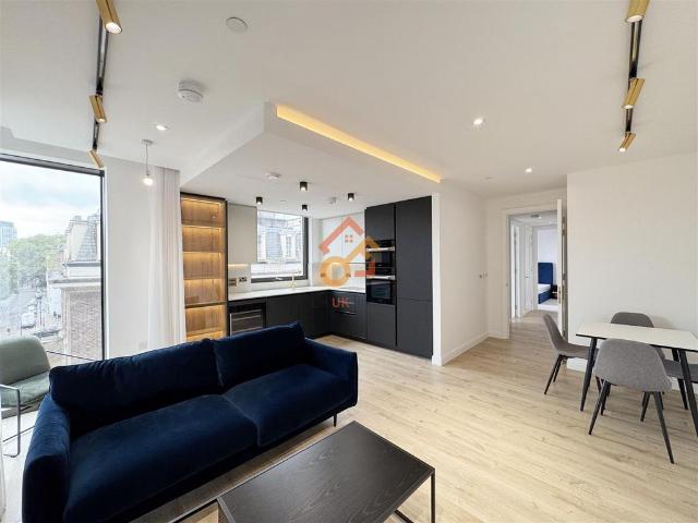 Flat for sale in Finsbury, Greater London
