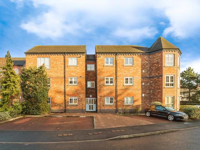 Flat for sale in Hoole, Two Mills