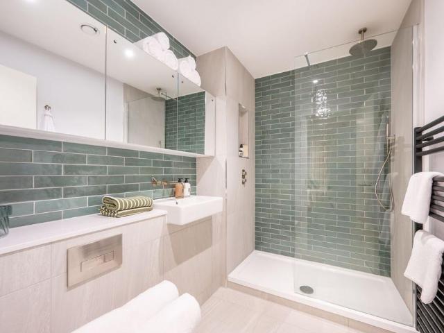 Flat for sale in Alperton, Greater London
