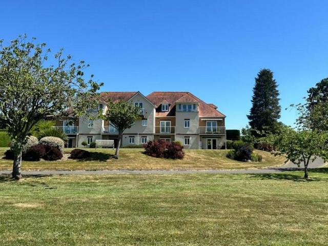 Flat for sale in Poulner, Ashurst Bridge
