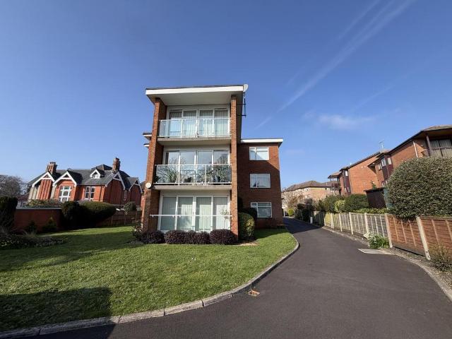 Flat for sale in Isle Of Man