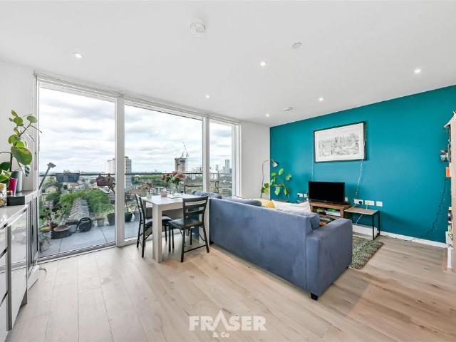 Flat for sale in Bromley-by-Bow, Poplar Grove