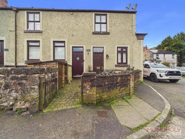 Flat for sale in Wrexham, Wales