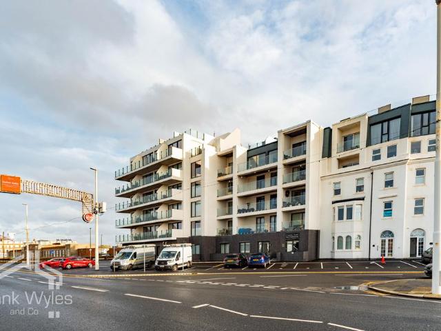 Flat for sale in Squires Gate, Blackpool