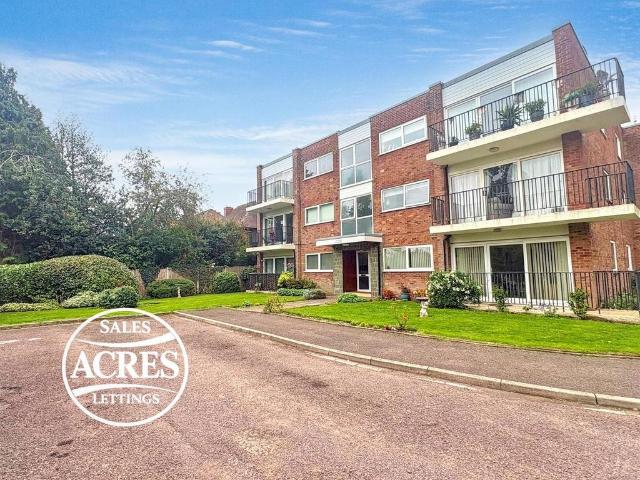 Flat for sale in Banners Gate, Birmingham