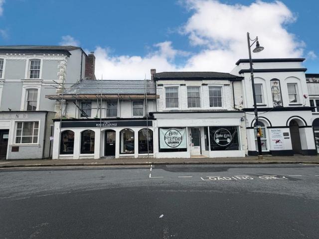 Flat for sale in Brandis Corner, Devon