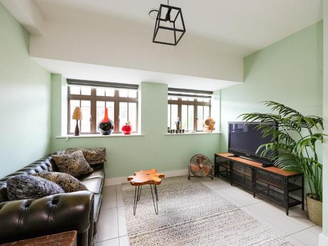 Flat for sale in City Centre, Feckenham