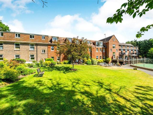 Flat for sale in Heathlands, East Sussex