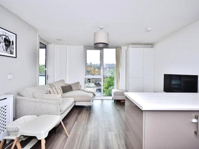 Flat for sale in Troy Town, Rochester